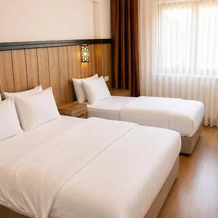 Rio Hotel 2*
